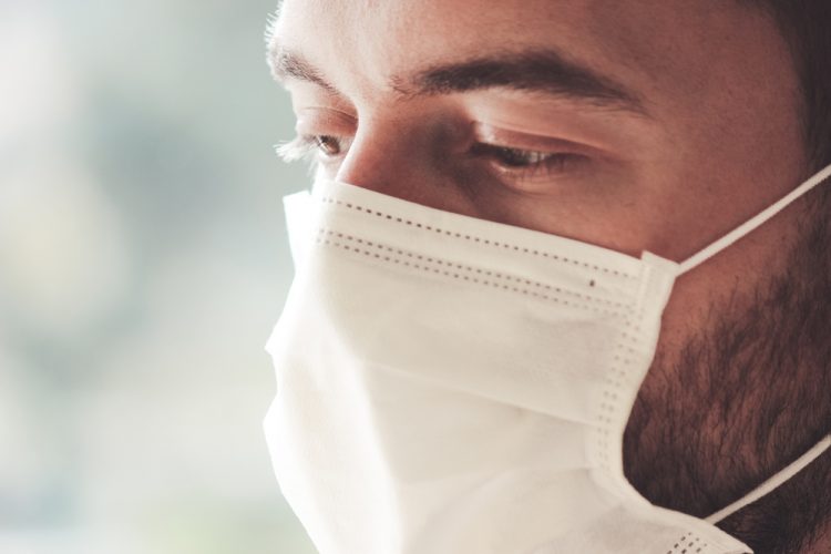 korona shutterstock_1680932836-750x500