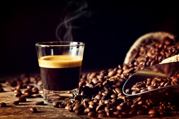 kafa kava shutterstock_435419629-750x500