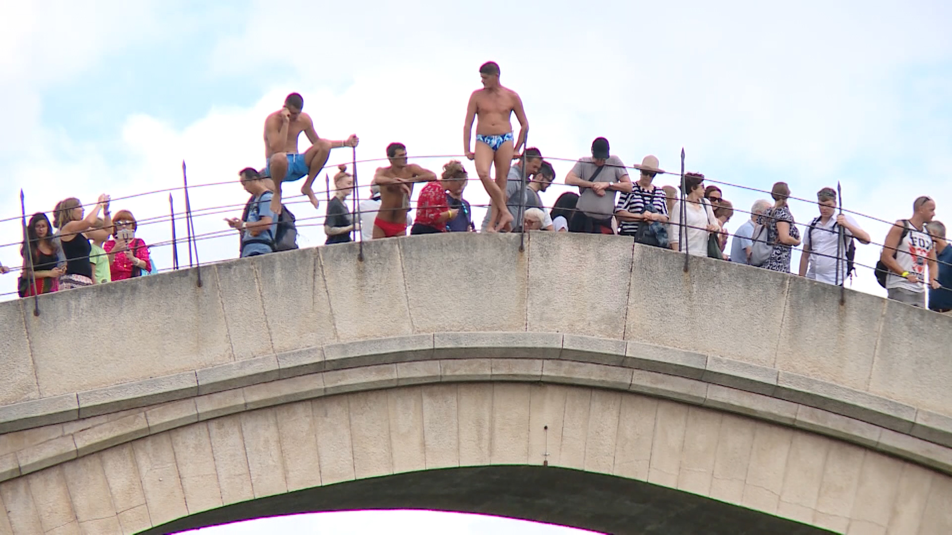 Skakači, Stari most, Mostar, skokovi