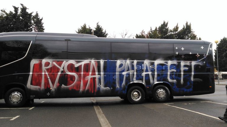 skysports-crystal-palace-bus-vandalised_3899056