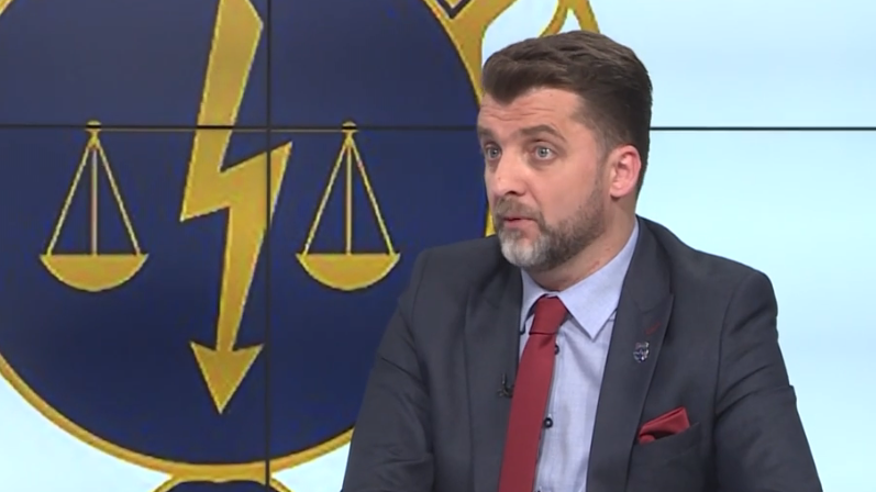 Slika zaslona 2019-05-30 u 23.17.45