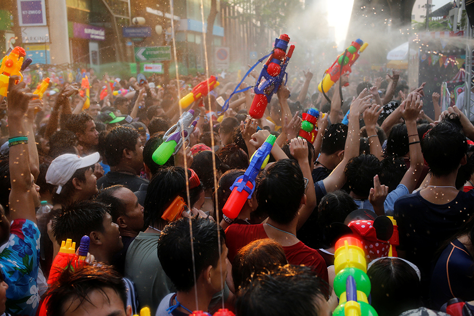 songkran re (1)