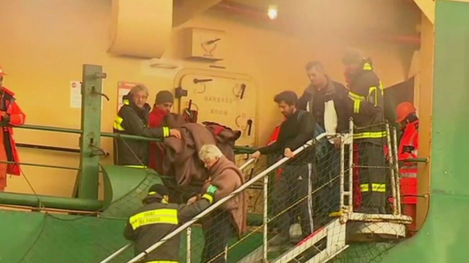 spasavanje putnika trajekta italija