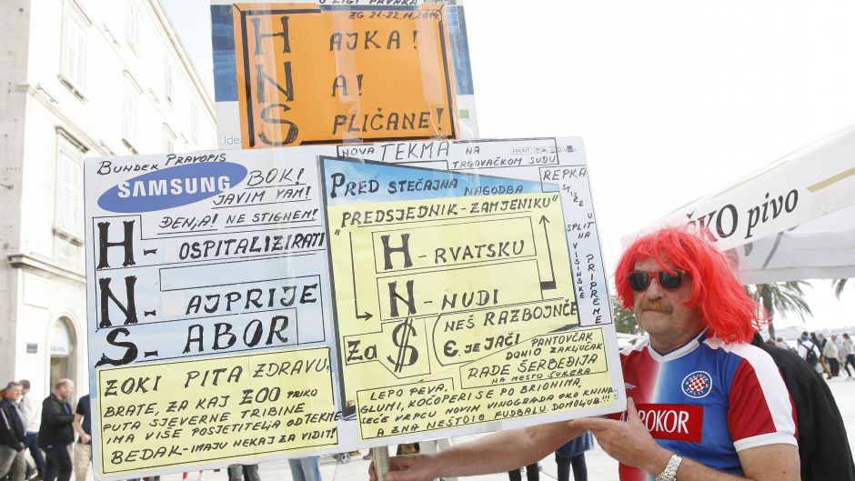 split_prosvjed13-291114