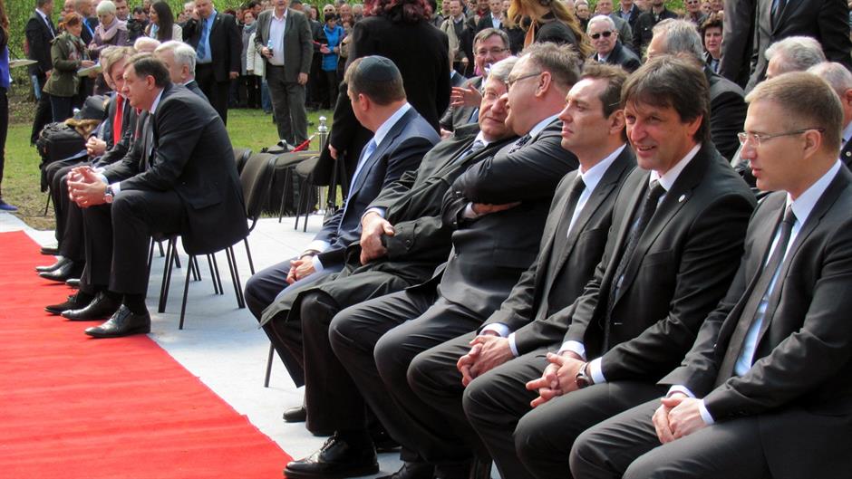 Srn2015-4-19_1321896_0