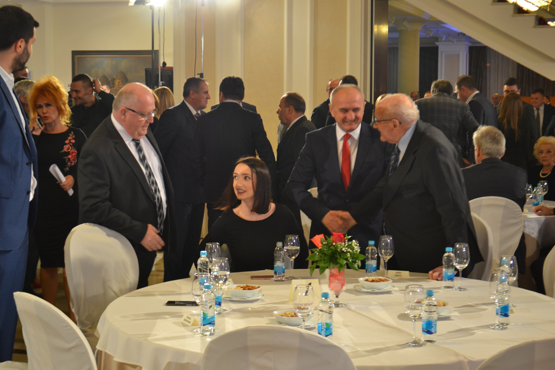 Srn2016-12-27_2019516_1