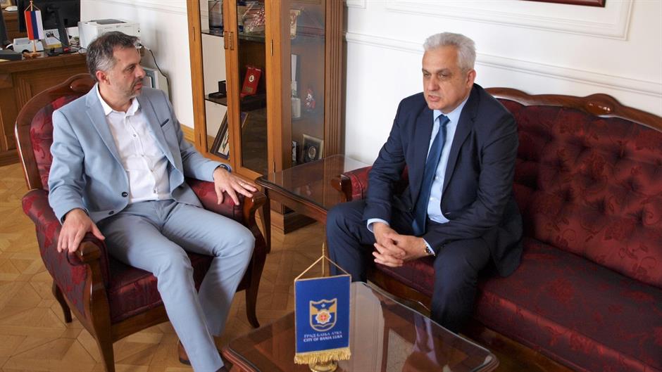 Srn2017-5-26_2027327_0