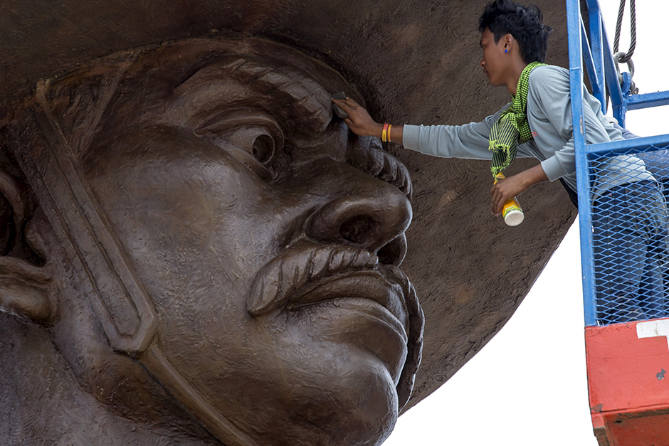 REUTERS/Athit Perawongmetha