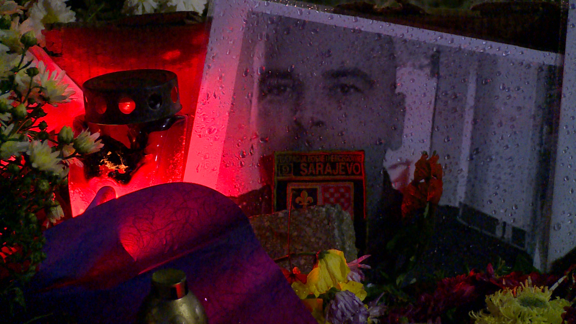 Svijeće, policajci, Alipašino Polje, ubistvo, cvijeće