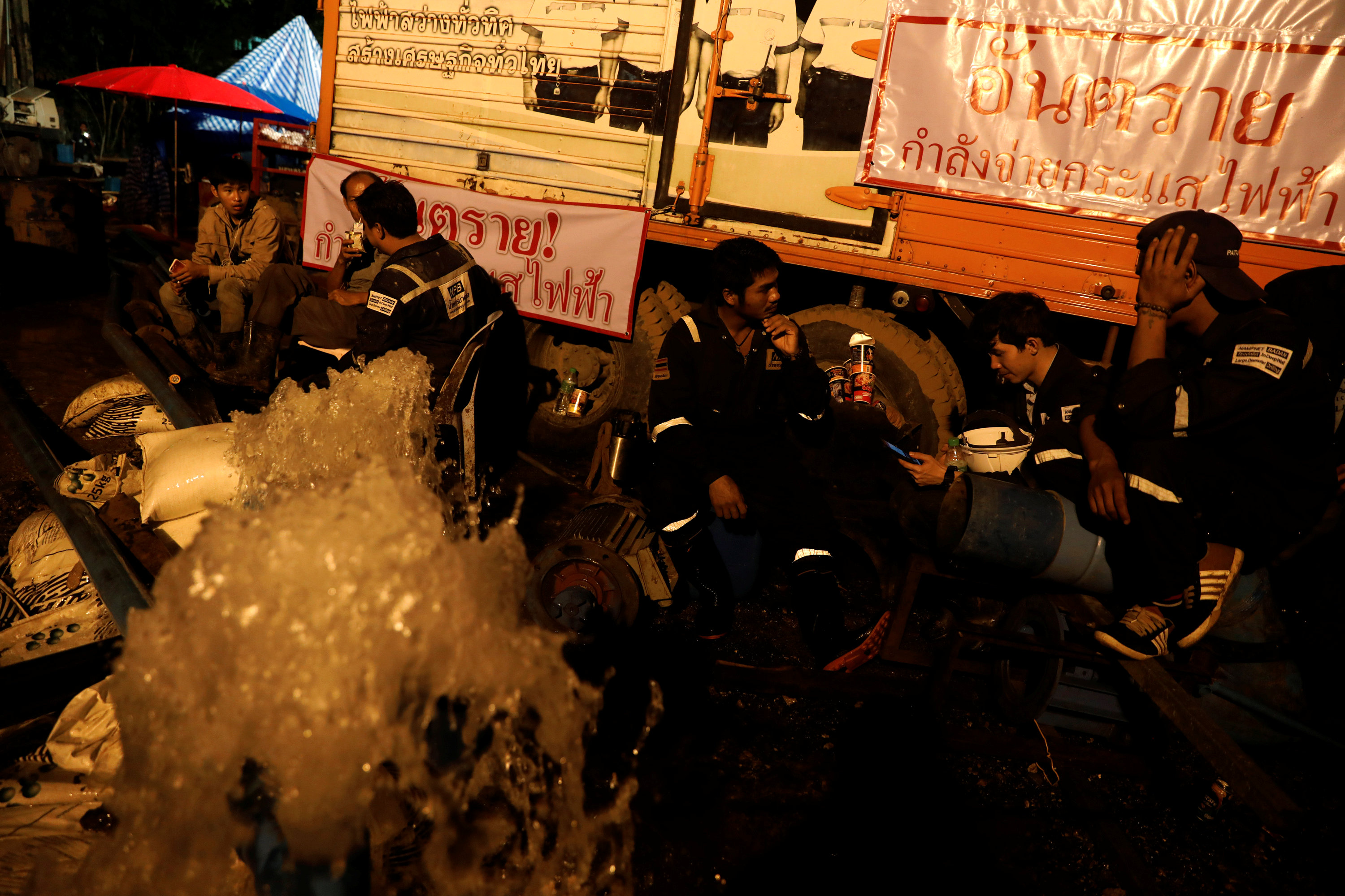 Tajland, spasavanje, pećina