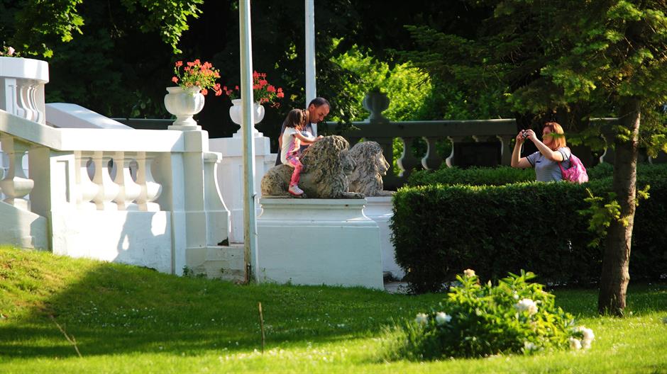 Tan2015-6-4_10637775_2