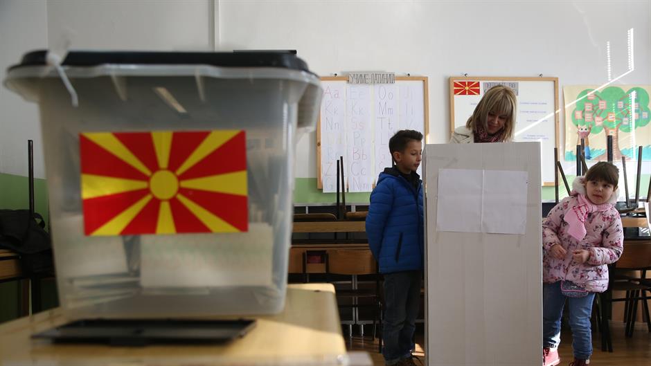 Tan2016-12-11_132738820_0