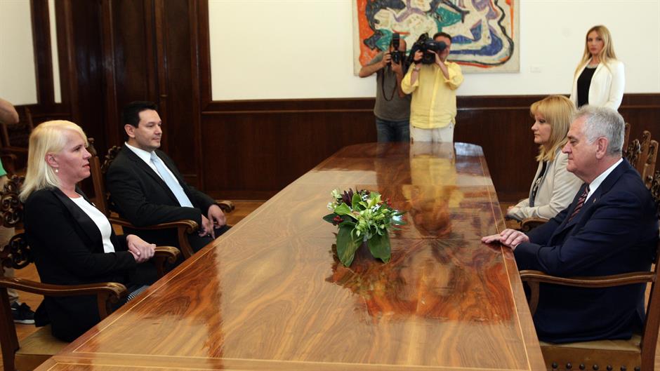 Tan2016-5-23_104949502_0