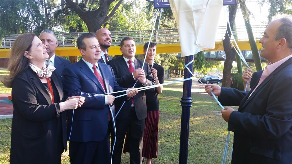 Tan2017-11-23_83920189_0