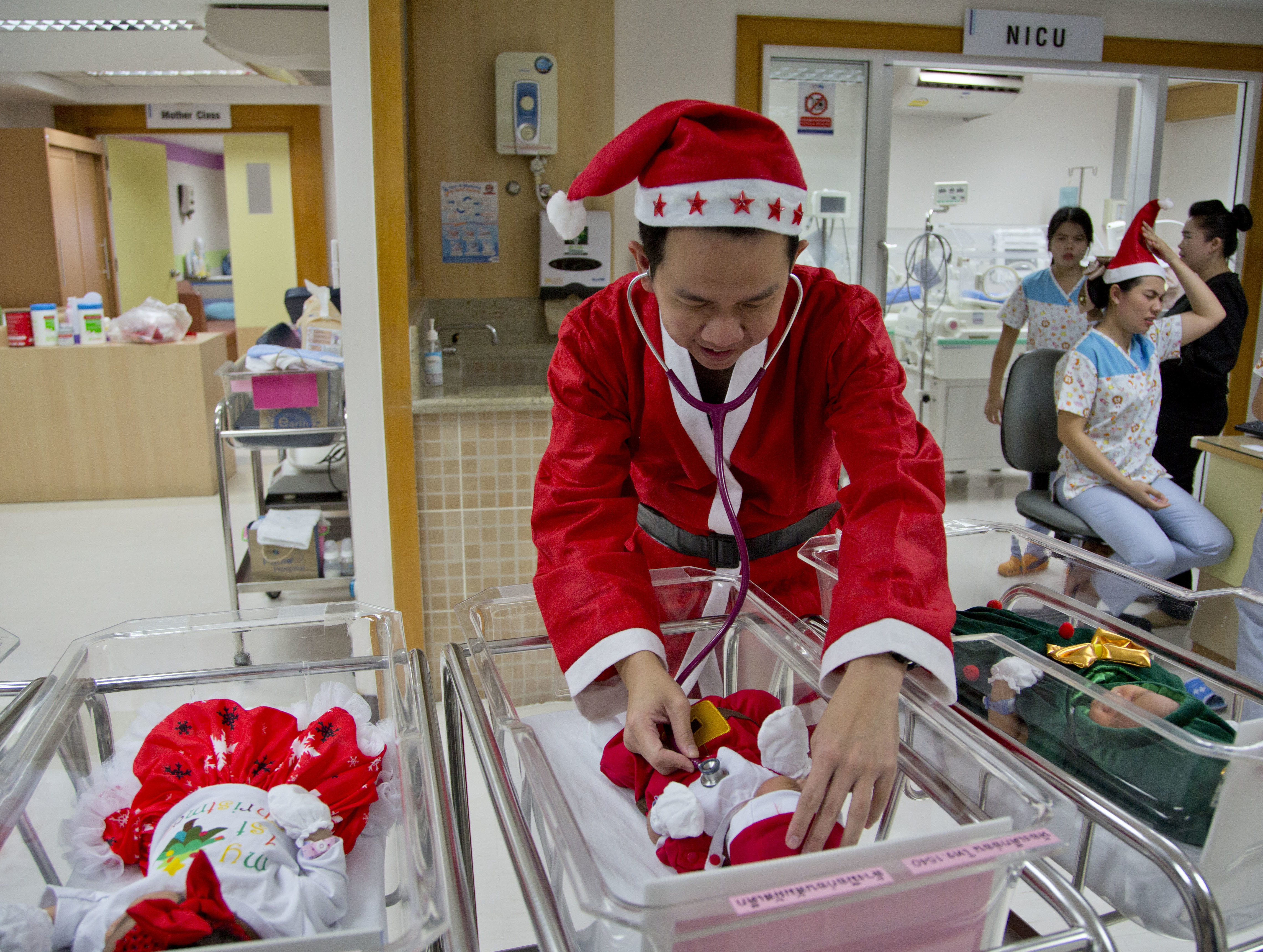 Tanjug/AP Photo/Gemunu Amarasinghe