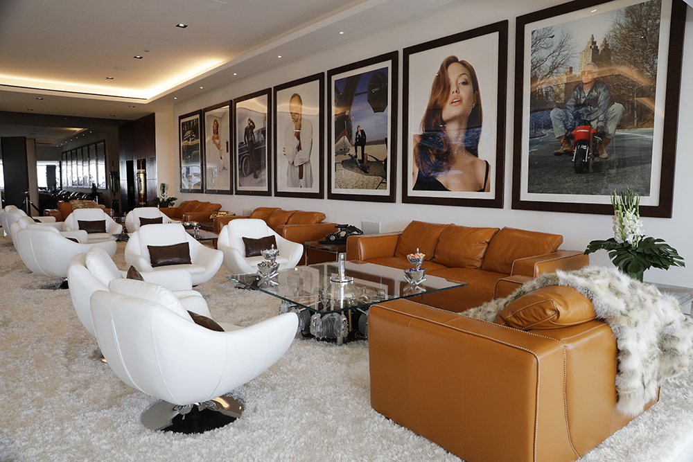 Tanjug/AP/Jae C. Hong