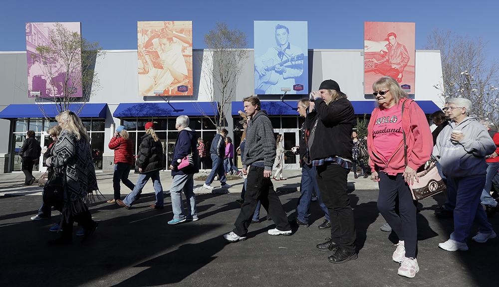 Tanjug/AP/Mark Humphrey