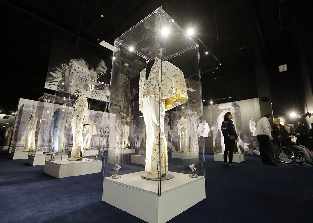 Tanjug/AP/Mark Humphrey