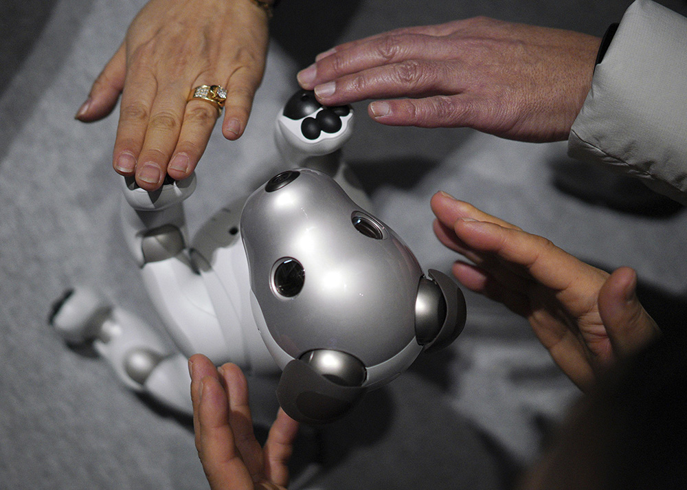 Tanjug/AP/Eugene Hoshiko