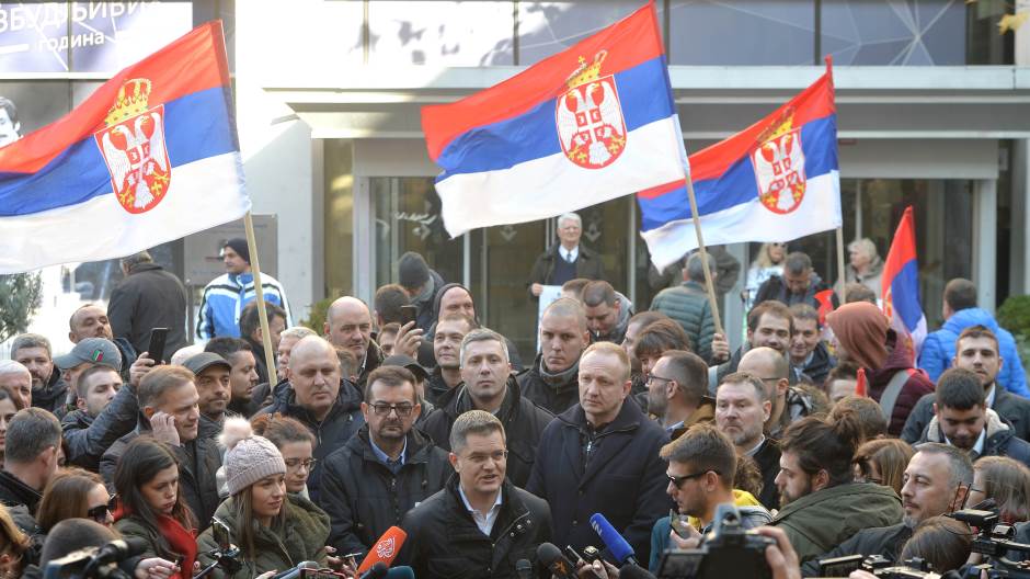 Tan2019-12-13_122359400_0