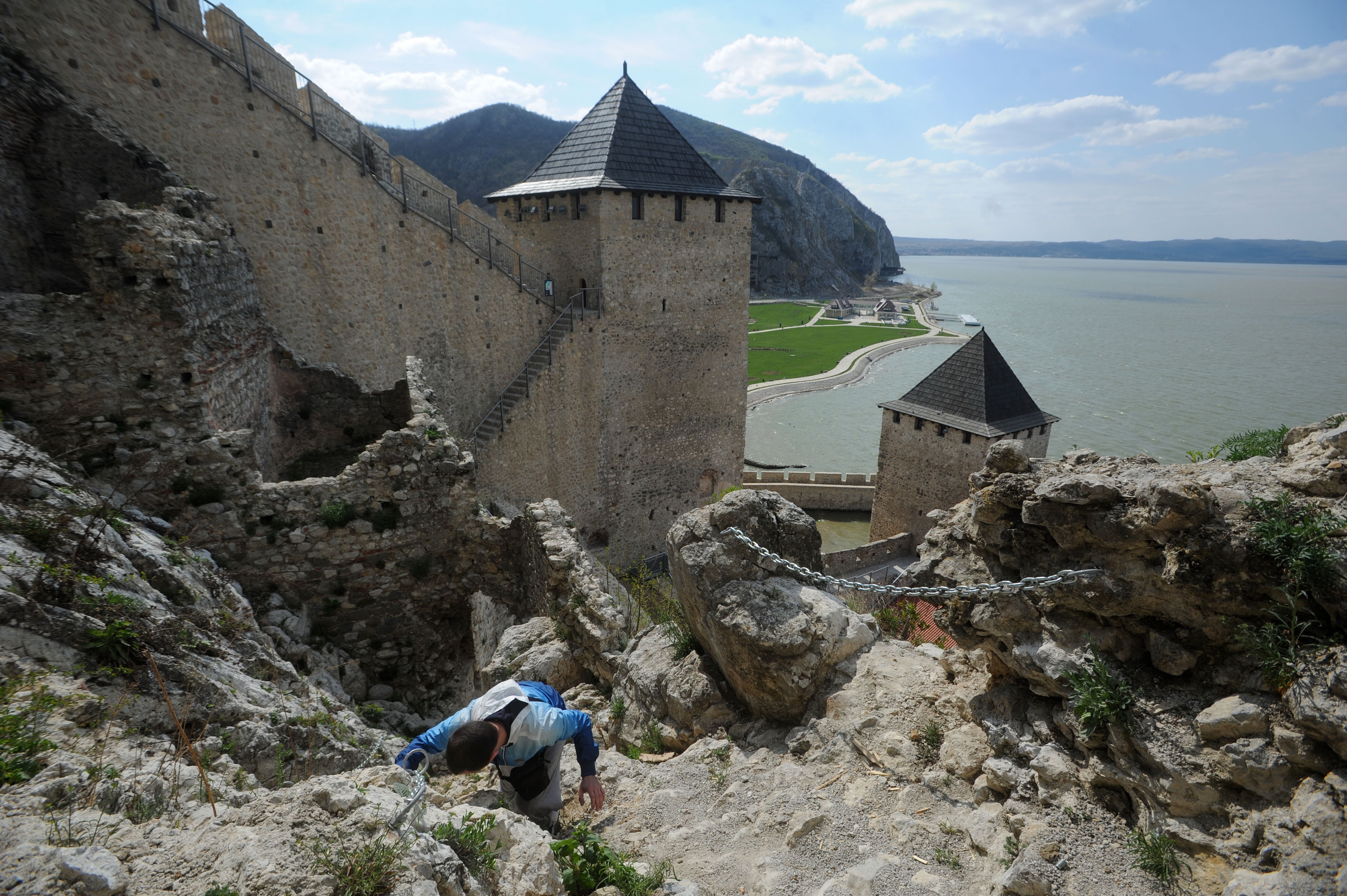 Tan2019-3-27_155952391_16