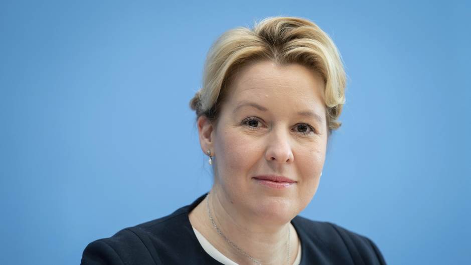 Tan2020-11-13_151559924_1