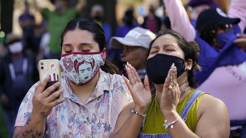 Tanjug/AP, Alex Brandon