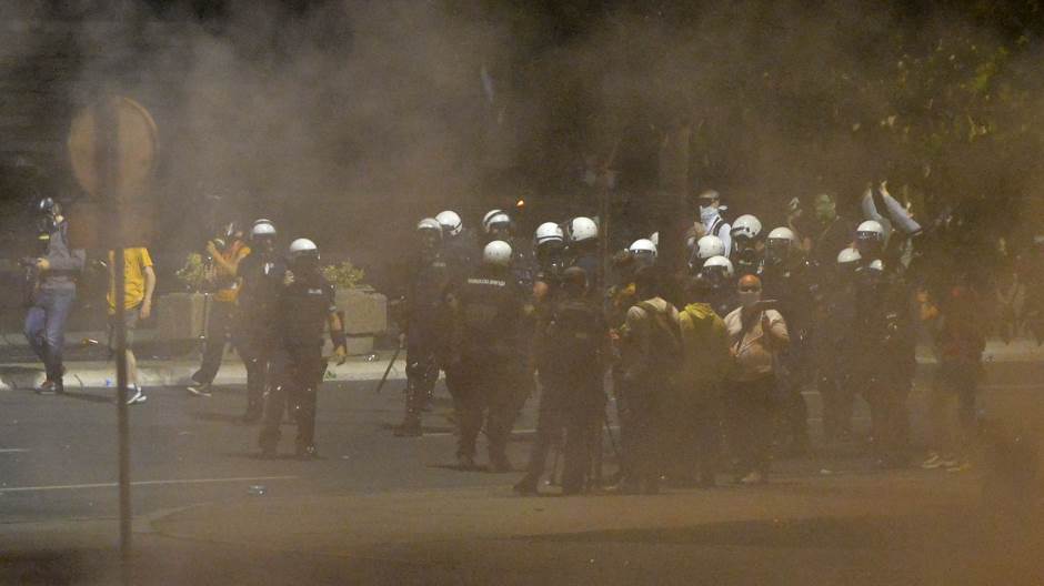 Tan2020-7-10_235236727_2