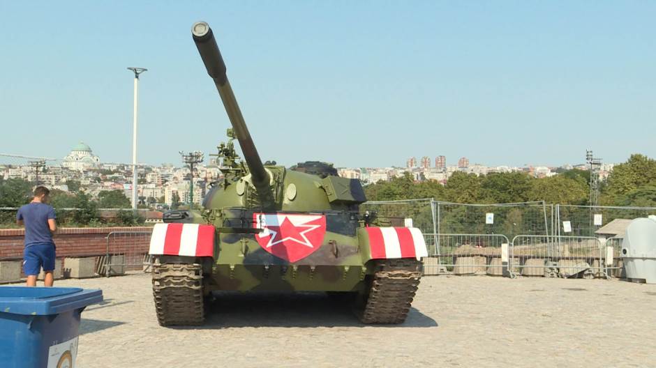 Tenk, Marakana, Crvena zvezda, Zvezdin tenk