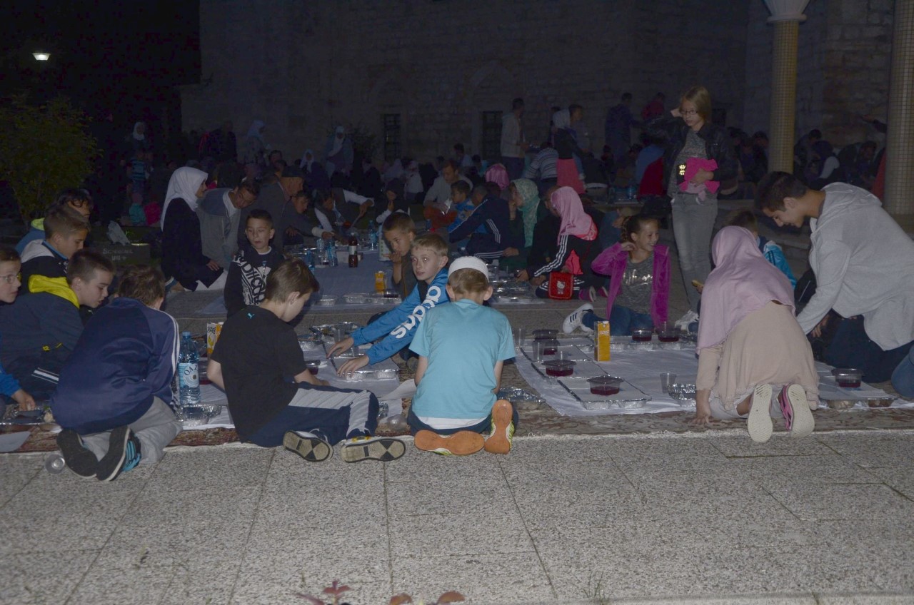 thumbnail-iftar-2017-livno-fondacija-izvor-nade-a-124698.jpeg