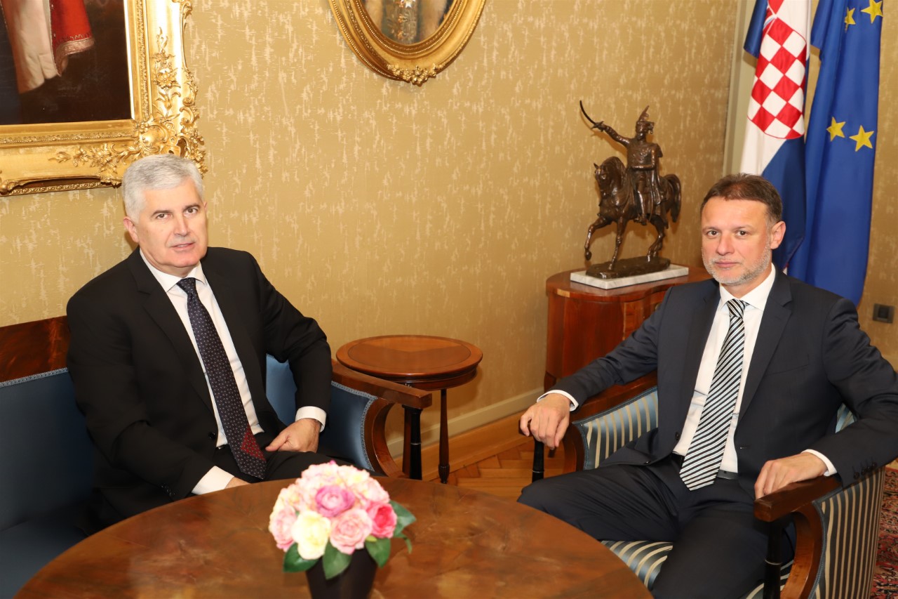 thumbnail_jandrokovic-covic_03