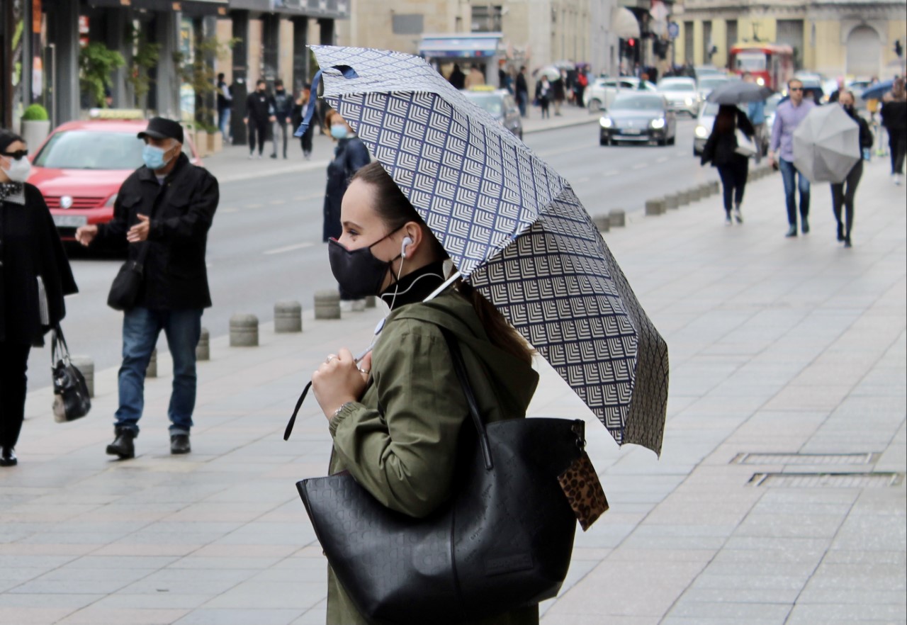 vremenska prognoza, vrijeme kiša padavine kišobrani
