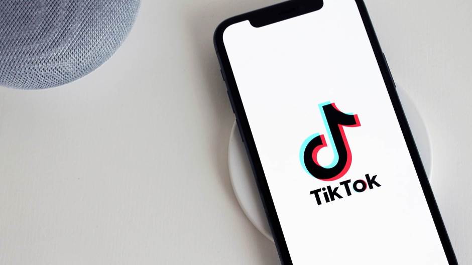 tiktok-5064078_1920