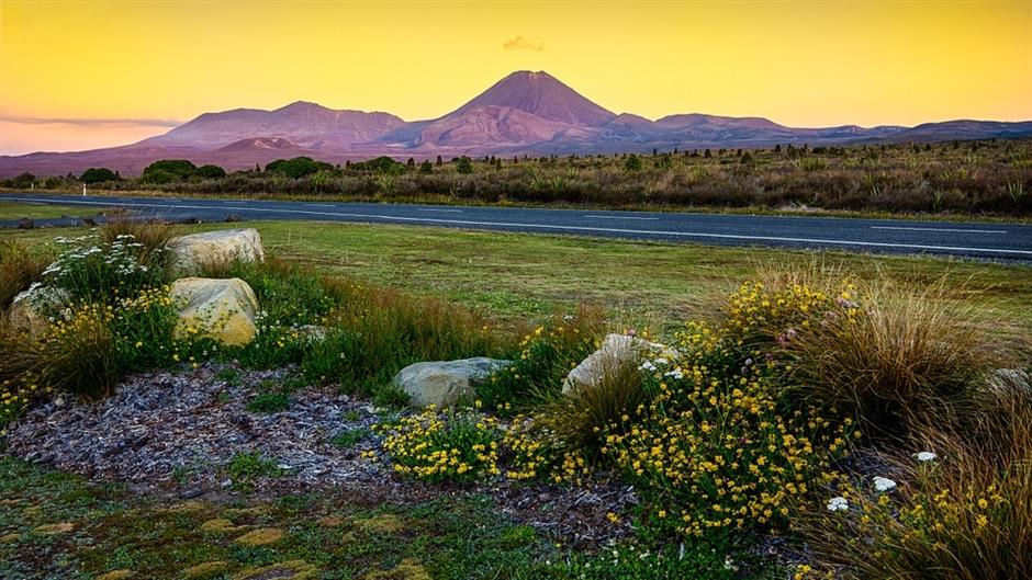 tongariro-583179_960_720