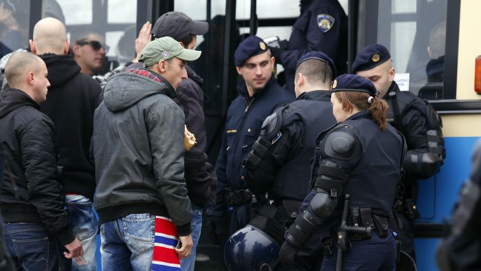 torcida_policija_galerija_naslovna