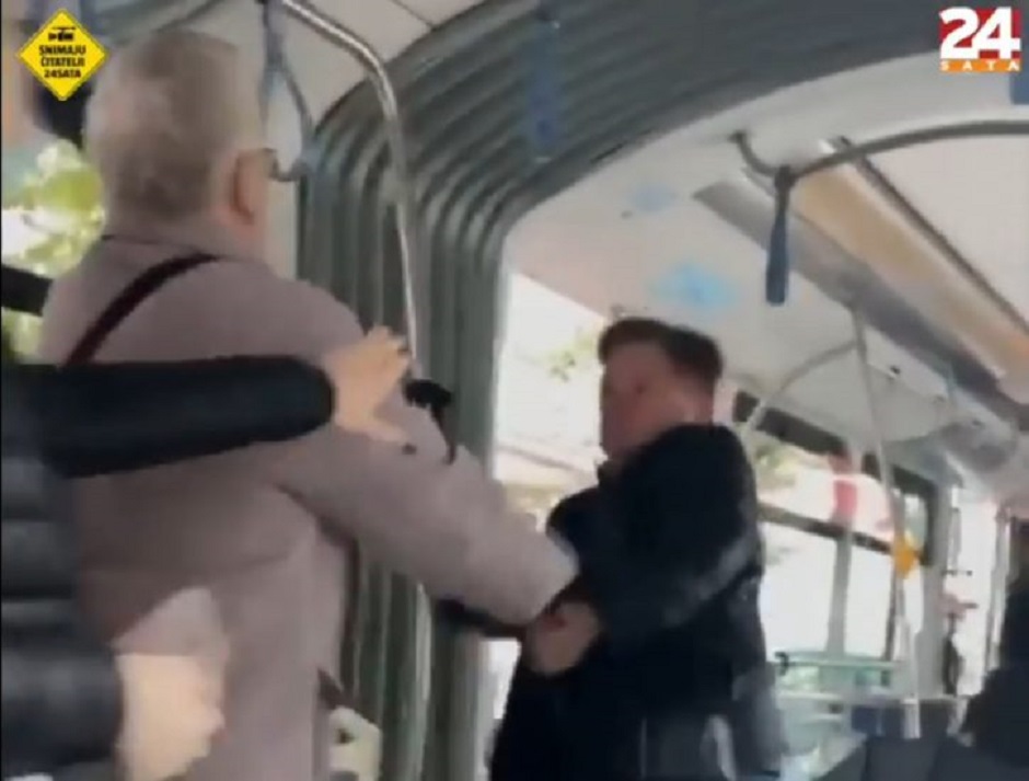 tuca-u-tramvaju-foto-PrintscreenFacebook24sata-725x550