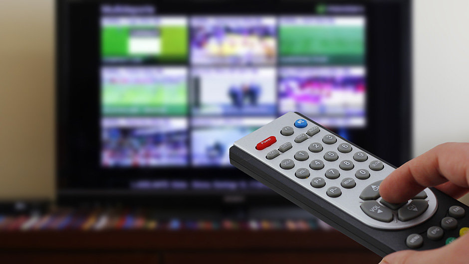 tv televizor daljinski_424083535