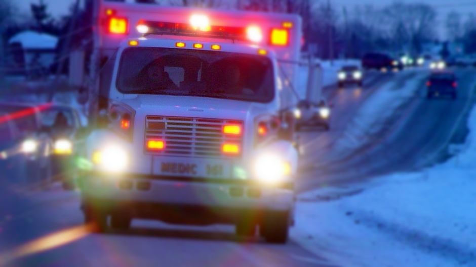 Udes, nesreća, hitna pomoć strana (Kenn Kiser)