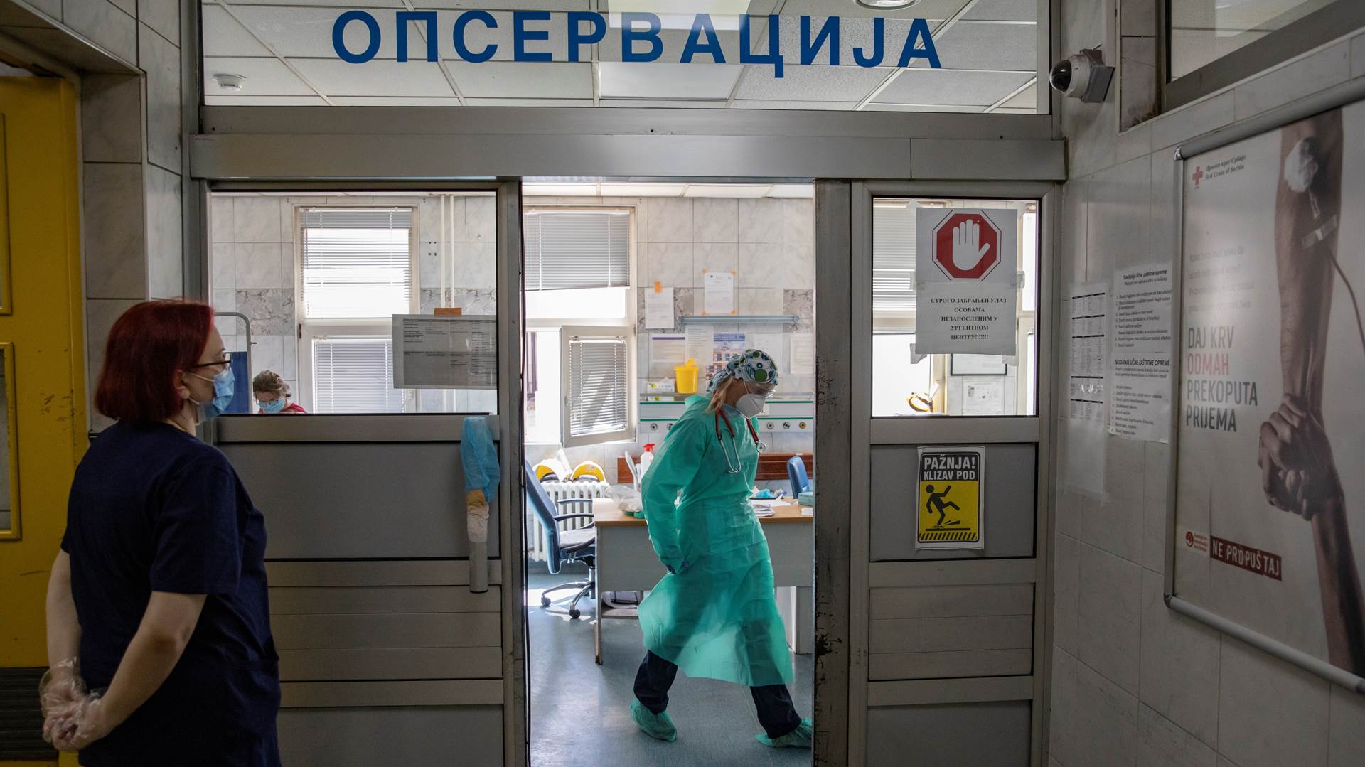 Urgentni centa medicinsko osoblje foto reuters marko djurica (12)