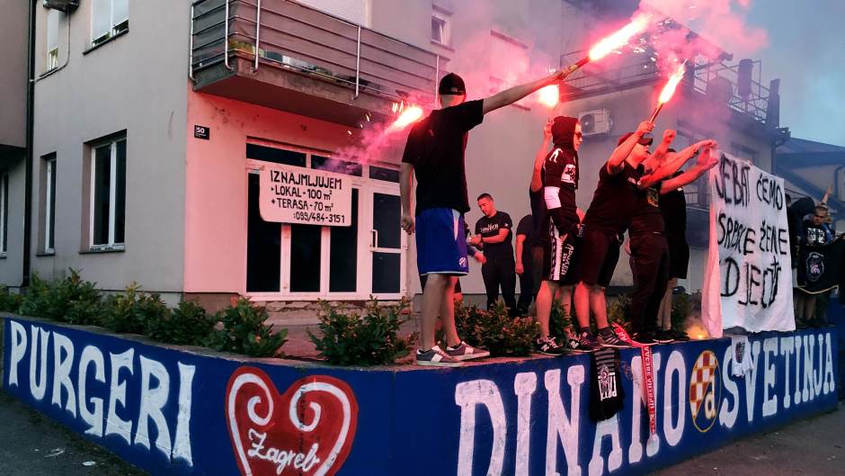 uvredljivi transparent 2