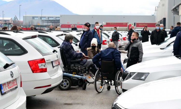 vladafbih_rvi_automobili