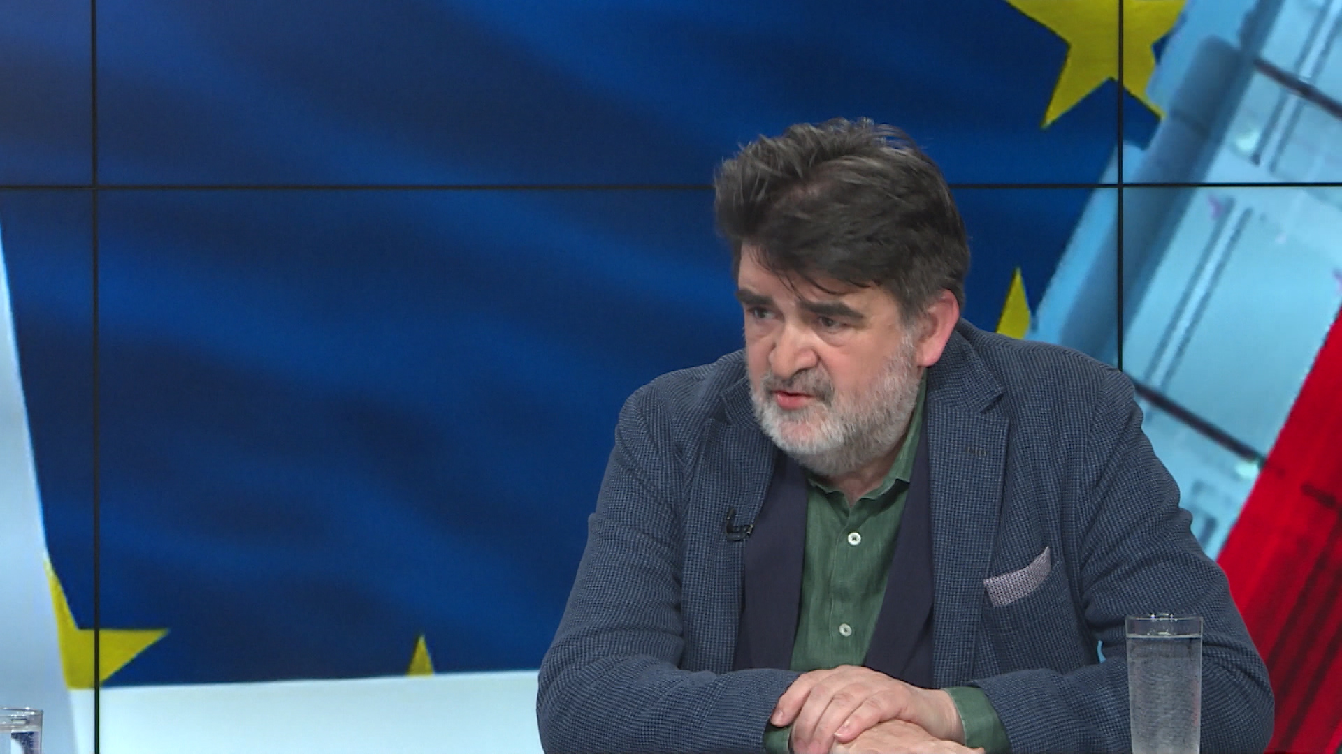 WEBSA-CURAK-240519-DU(20190524-185425670).00_03_20_13.Still001