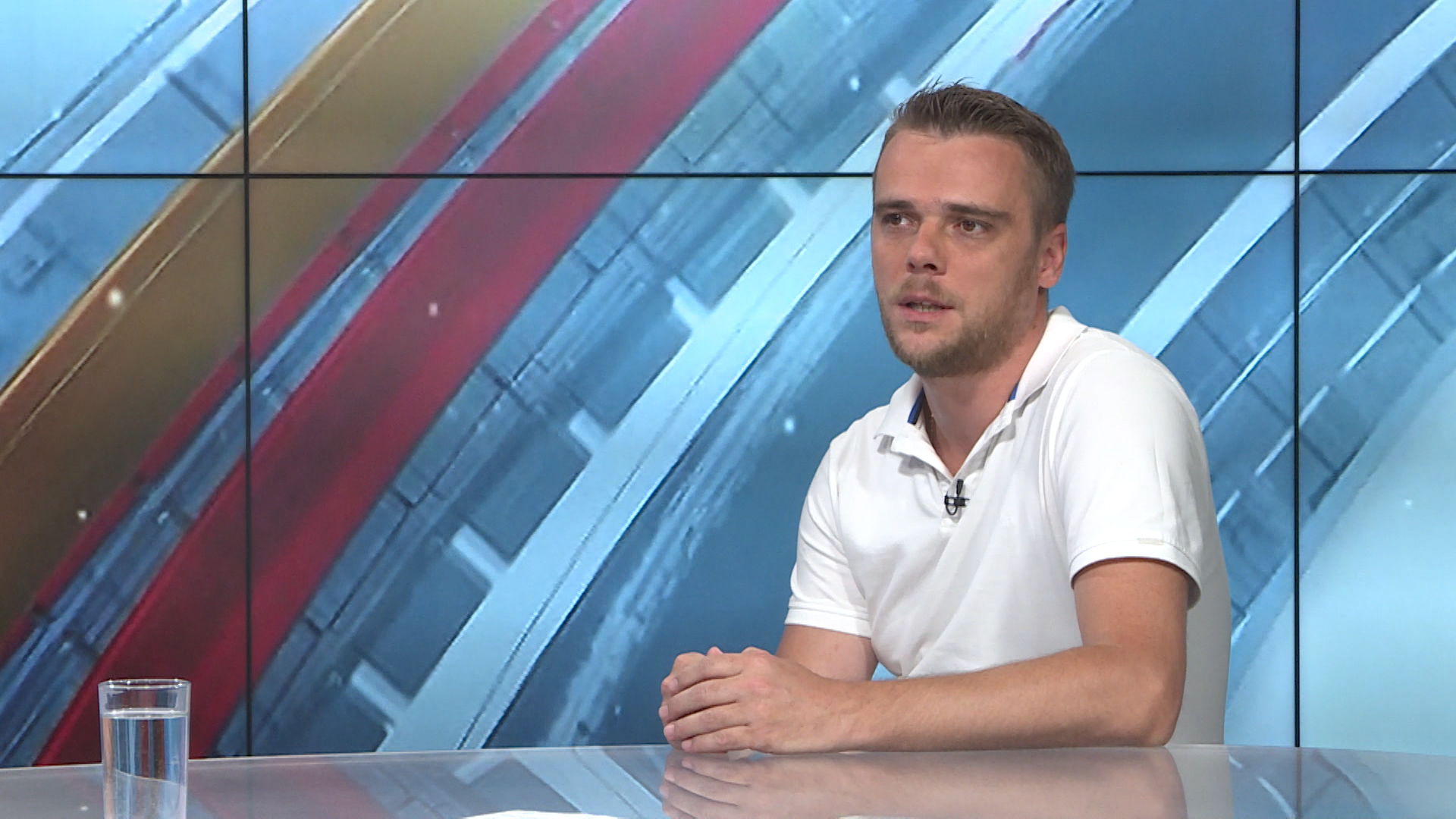 WEBSA-MUSLIMOVIC 200619-DU(20190620-181637474).00_03_14_22.Still001