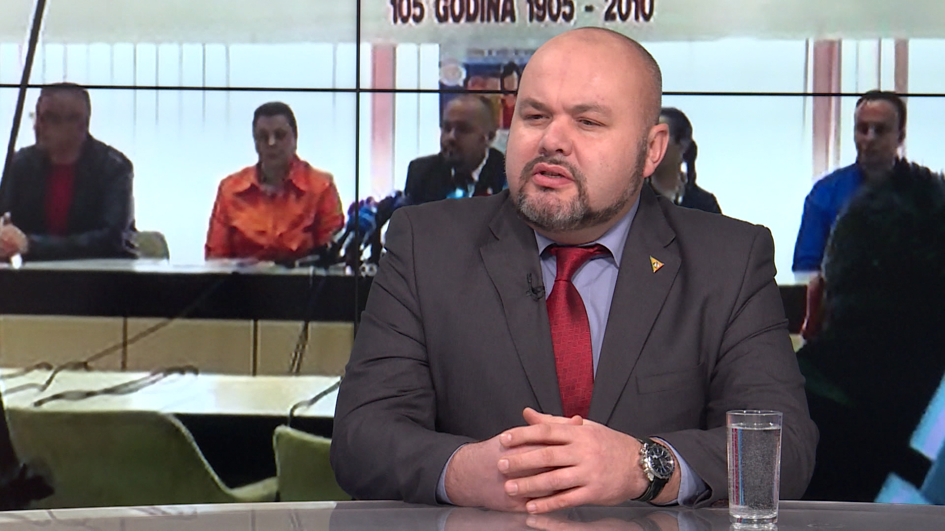 WEBSA-SIVRO-210220-DU(20200221-185436535).00_00_41_07.Still001