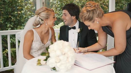 wedding-725435_640