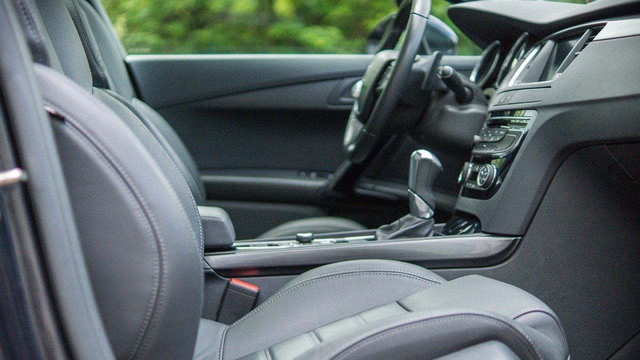 Unutrašnjost automobila