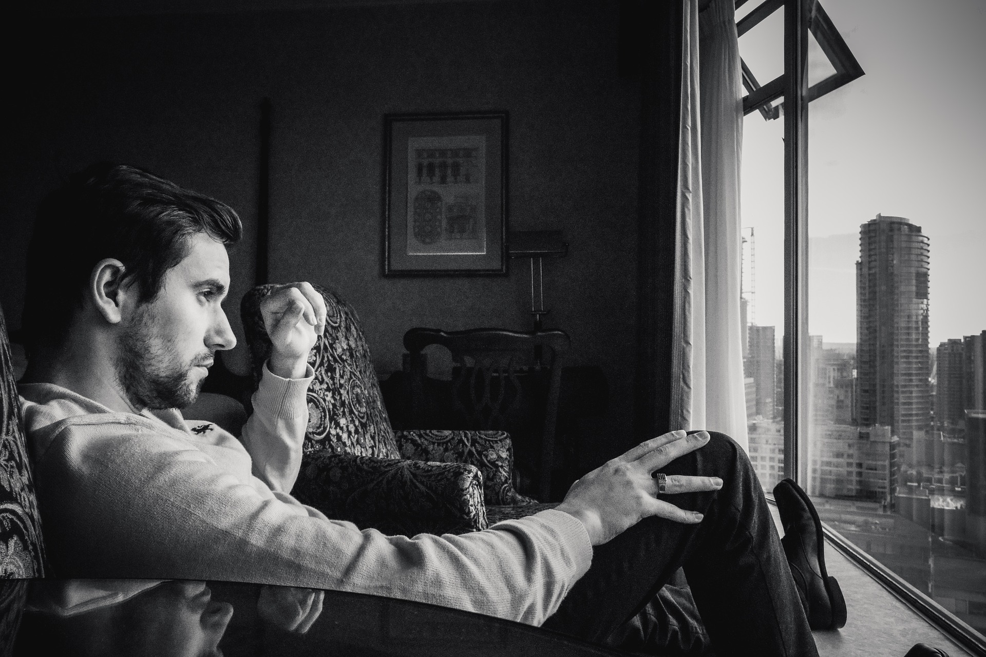 young-man-1515412_1920