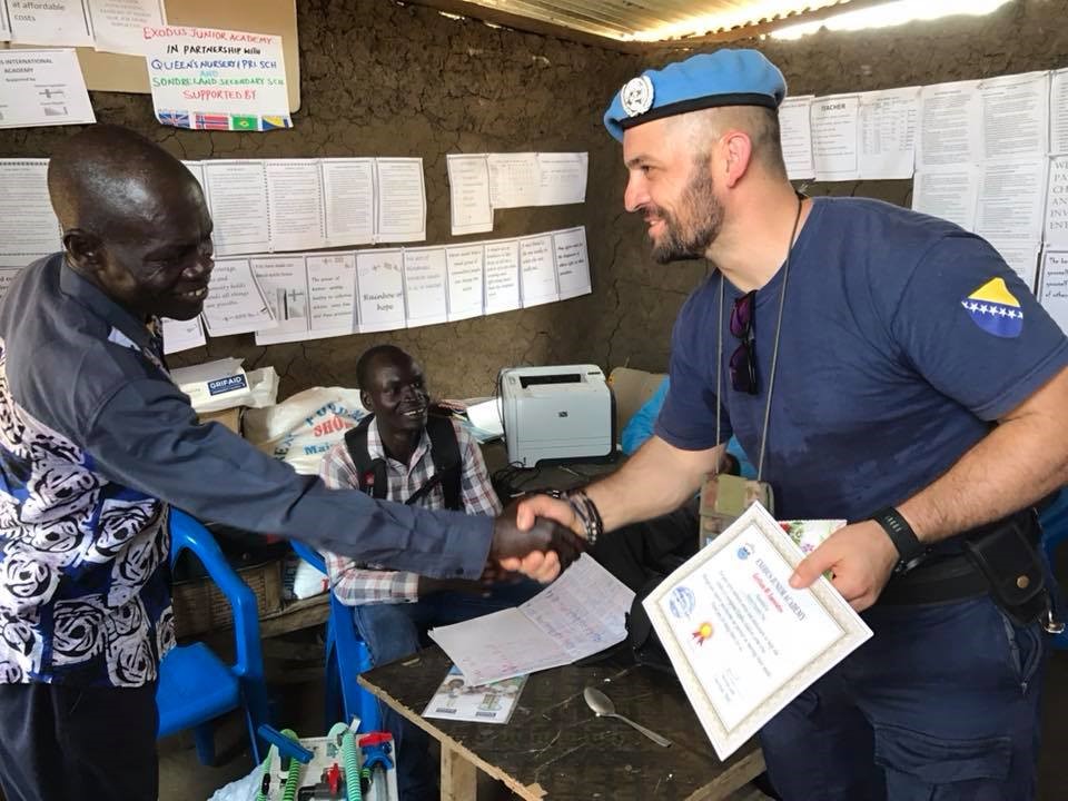 Zahvalnica lokalne zajednice na individualnoj pomoći osnovnoj školi