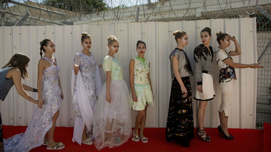 zensk izatvor izrael revija1