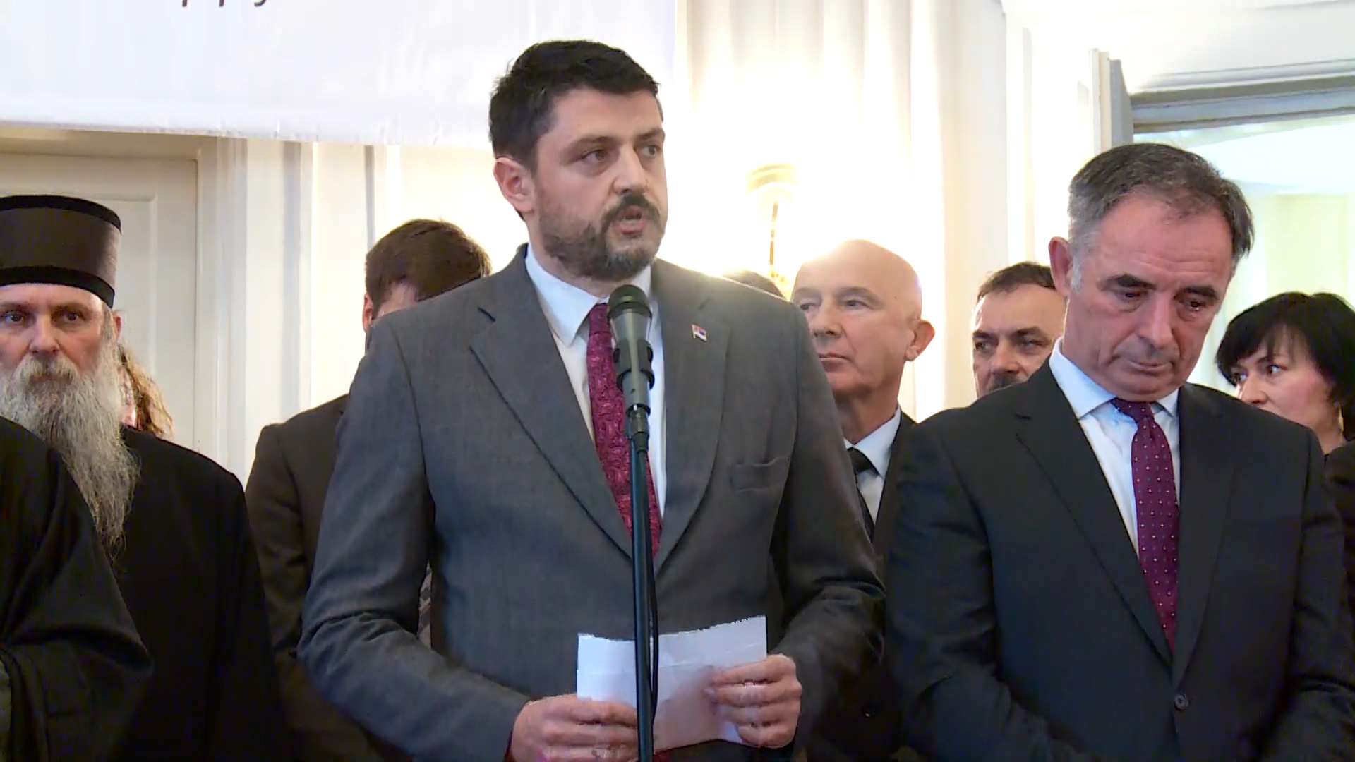 zg-live 5-1200-050117.Still001